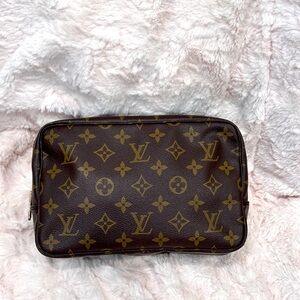 Louis Vuitton Monogram Trousse Toilette 23